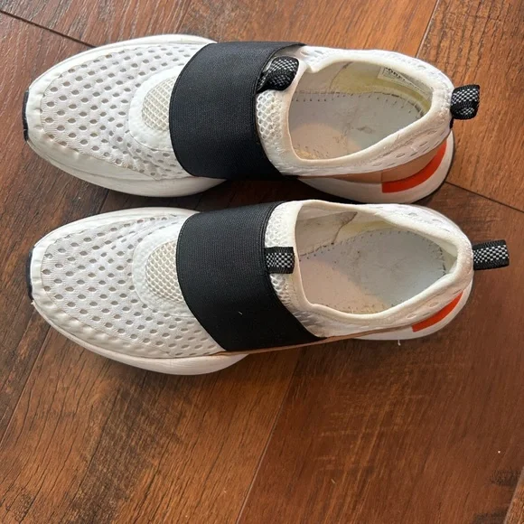 Sorel Women's Kinetic Impact Strap Sneakers Black/White Shoes Size 6 - Picture 7 of 9